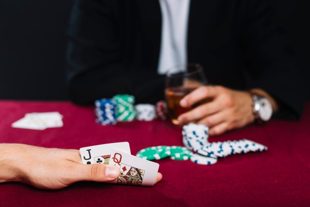 BLACKJACK(21点)的基本知识——新手从这里开始
