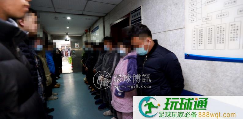 把亲爹叫去缅北给诈骗团伙做饭!中国小伙缅北“淘金”?坑人坑己又坑爹! 把亲爹叫去缅北给诈骗团伙做饭!中国小伙缅北“淘金”?坑人坑己又坑爹!