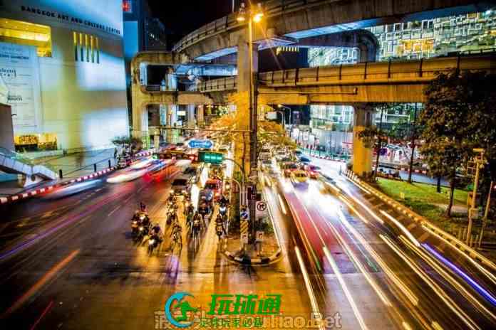 曼谷街景-泰国东南亚曼谷街景-175327088-696x464.jpg